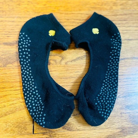 KATE SPADE barre socks size 6/7 never worn - Picture 1 of 1